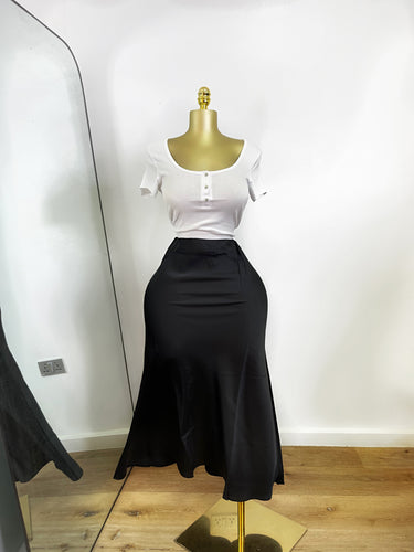 Falda midi negra