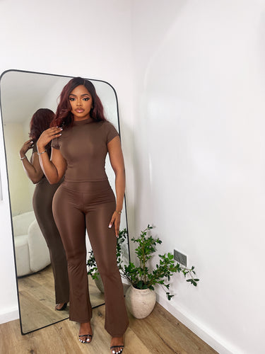 Kelly Brown Set