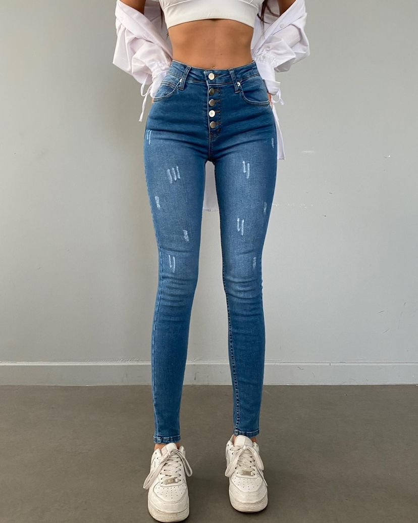 Skinny Blue Jean